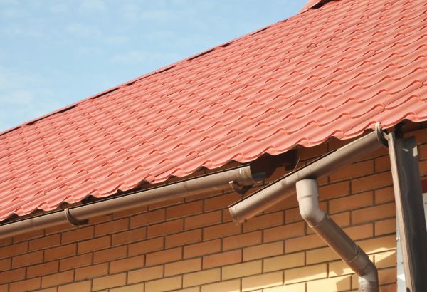 Loose Gutter Repair in Destin